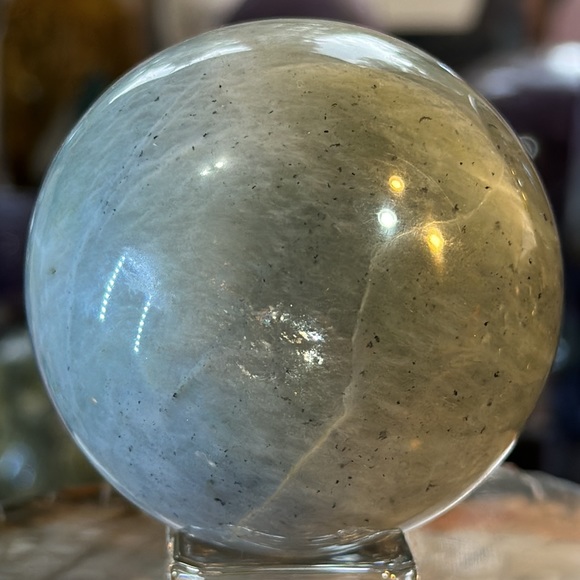 🔥SALE🔥 Green Moonstone Crystal Sphere With Flash! Watch The Video! - Picture 5 of 6